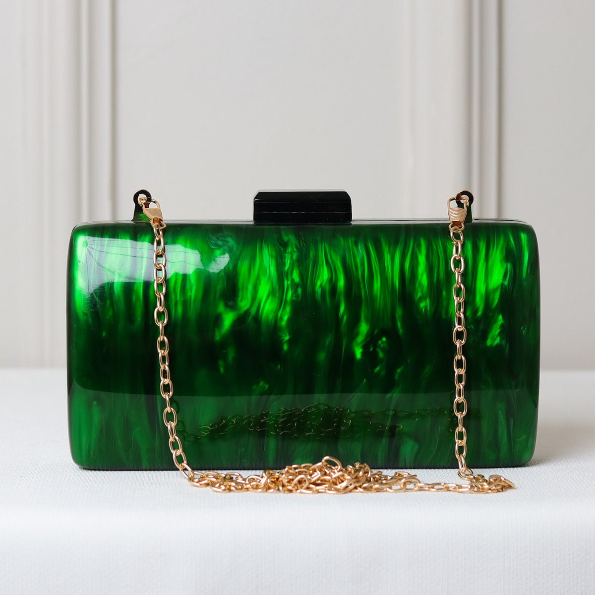 CLUTCH MADREPÉROLA ACRÍLICO IMITAÇÃO FECHO RETANGULAR