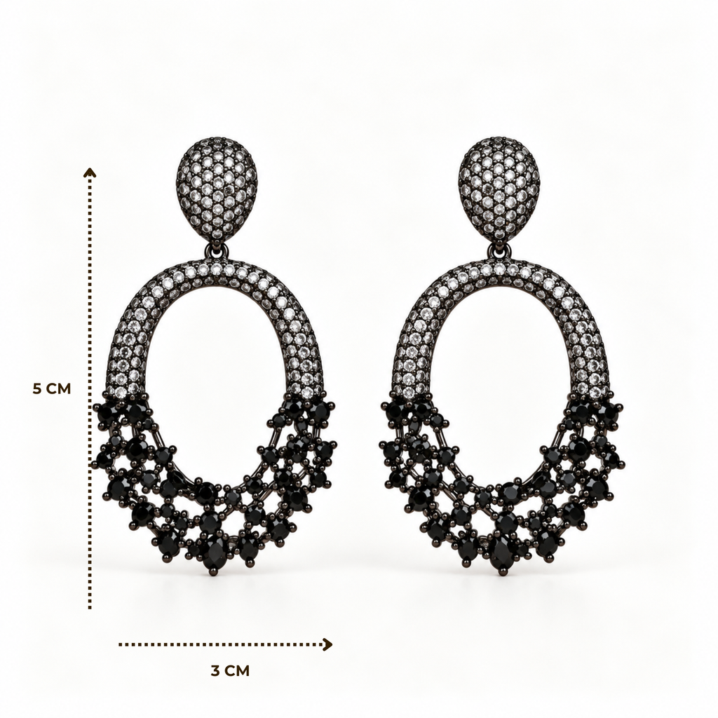 BRINCO FESTA PRETO OVAL CRAVEJADO ZIRCÔNIA VAZADO