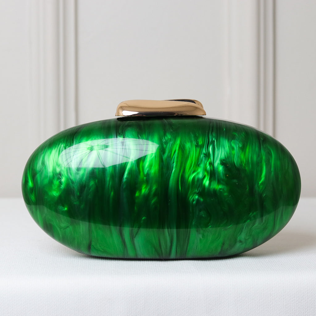 CLUTCH MADREPÉROLA OVAL ACRÍLICO IMITAÇÃO FECHO DOURADO LISO