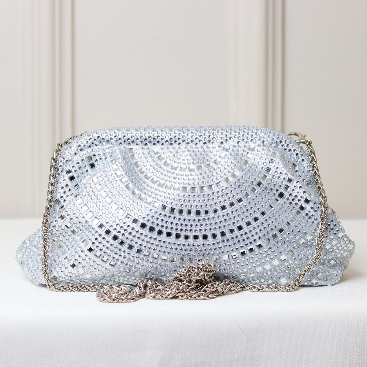 KIT FESTA: CLUTCH BRILHO PRATA + BRINCO FESTA PRATA
