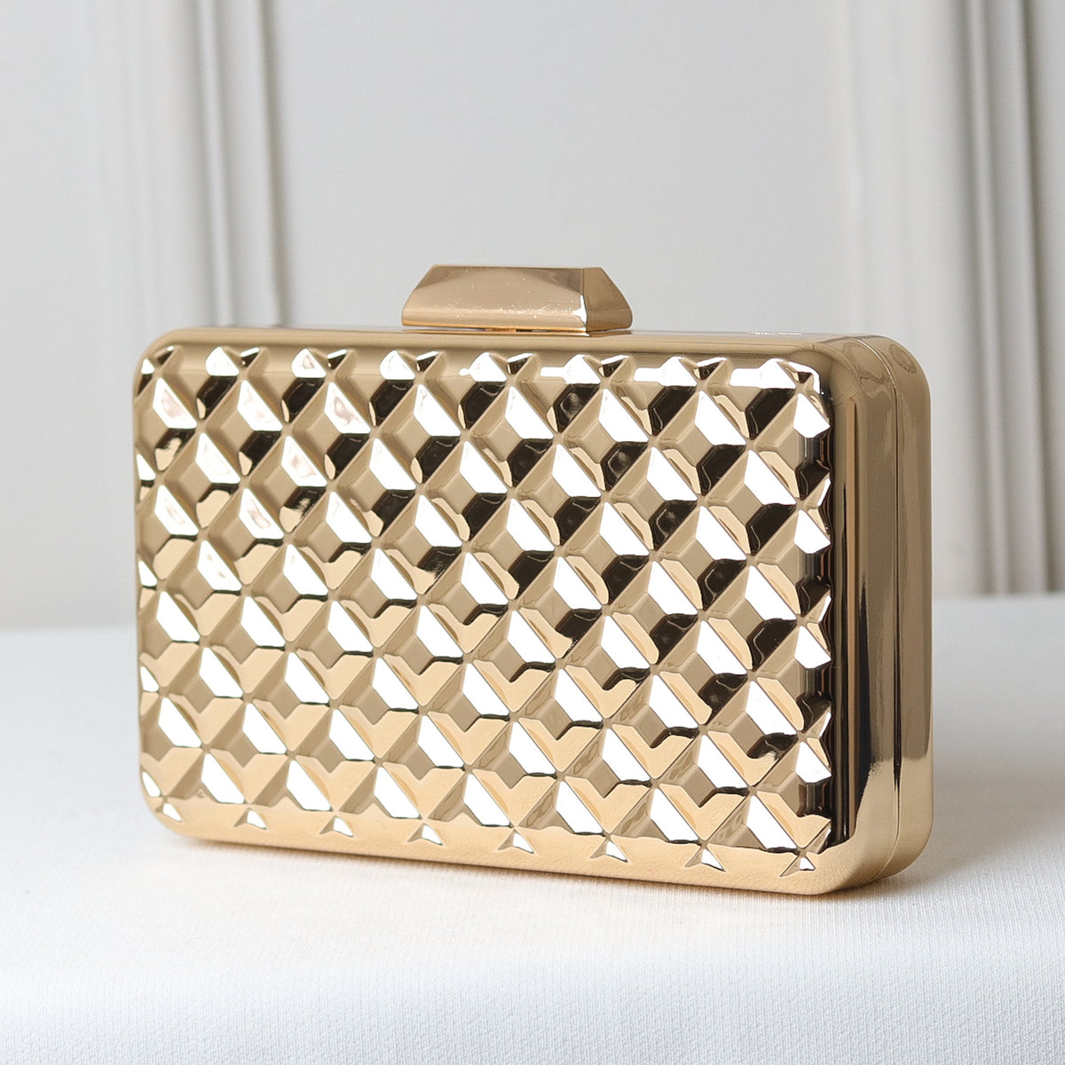 CLUTCH METALIZADA GEOMETRICA QUADRICULADA FORMATO RETANGULAR