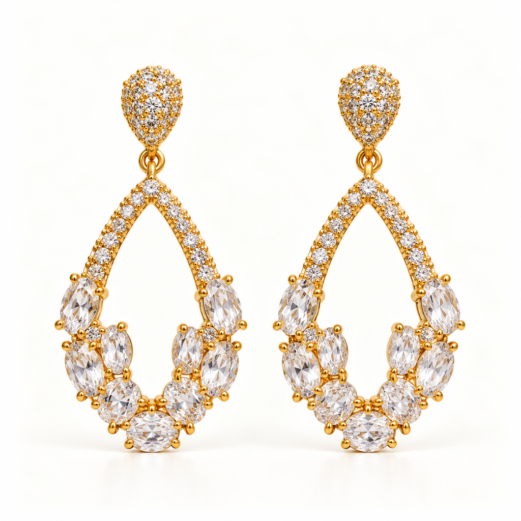 BRINCO FESTA DOURADO CRAVEJADO MICRO ZIRCÔNIA OVAL VAZADO FORMATO GOTA