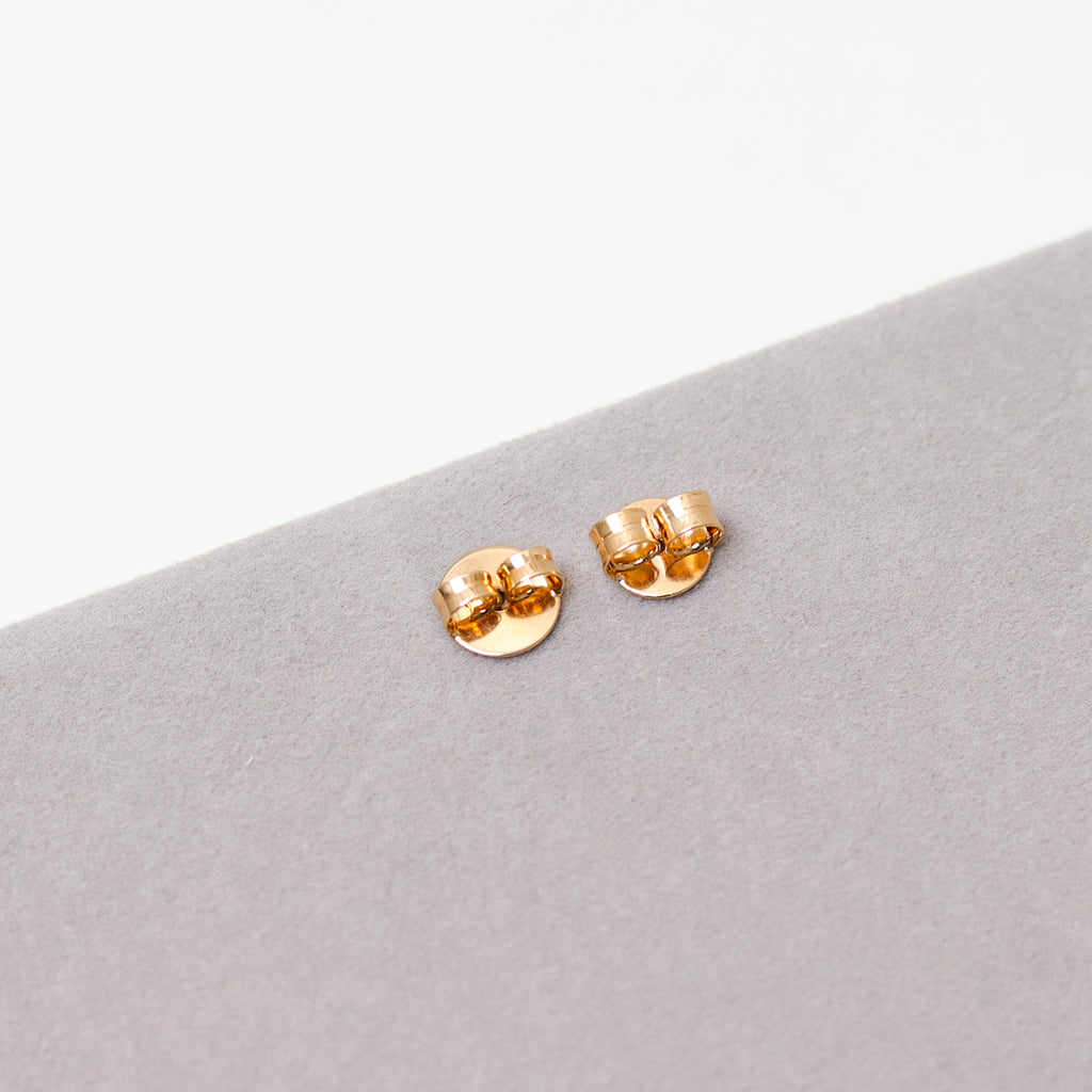 BRINCO FESTA DOURADO ZIRCÔNIA OVAL PONTA GOTA