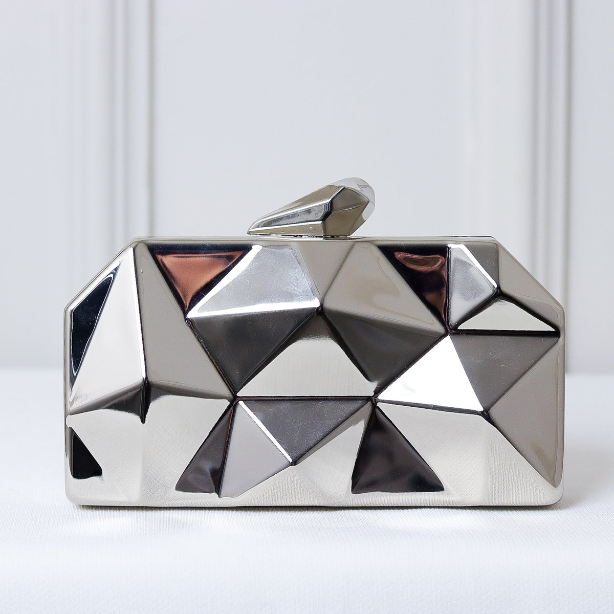 CLUTCH METALIZADA GEOMETRICA FORMATO RETANGULAR