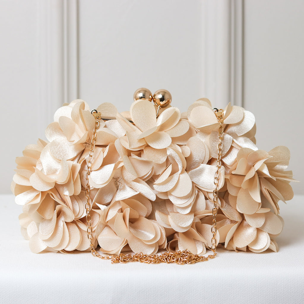 KIT FESTA: CLUTCH PÉTALA NUDE + BRINCO FESTA DOURADO