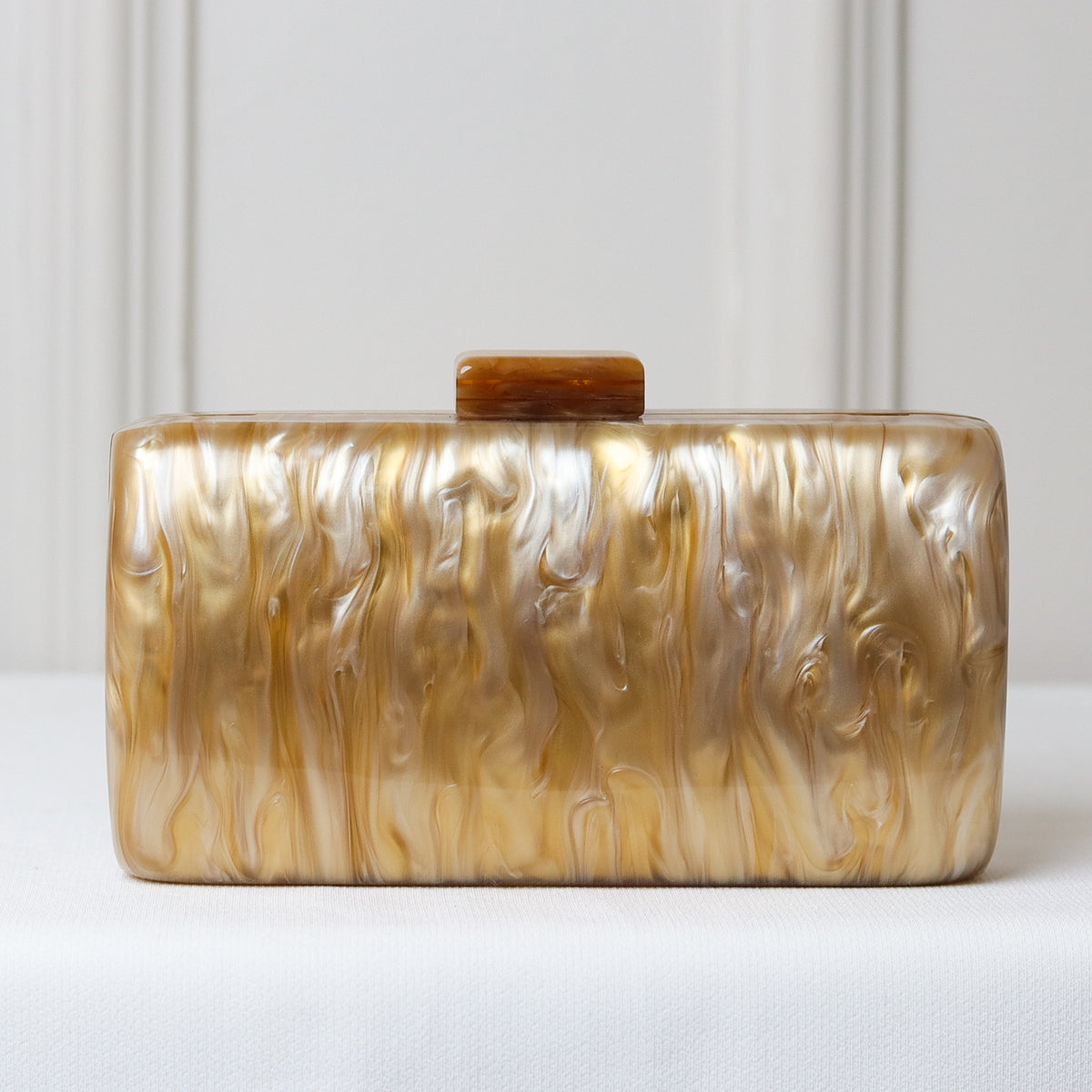 CLUTCH MADREPÉROLA ACRÍLICO IMITAÇÃO FECHO RETANGULAR