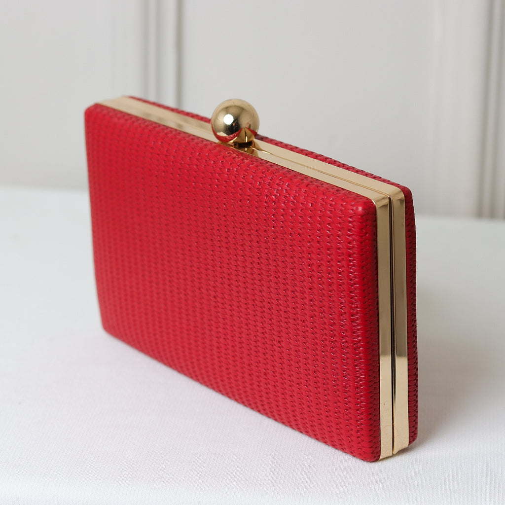 CLUTCH VERMELHA LISA TEXTURA PONTILHADA