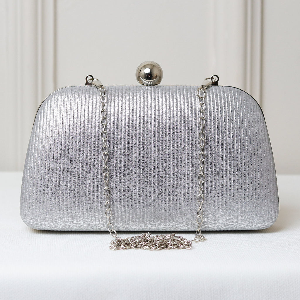 CLUTCH LISA TEXTURA FORMATO RETANGULAR PONTA ARREDONDADA