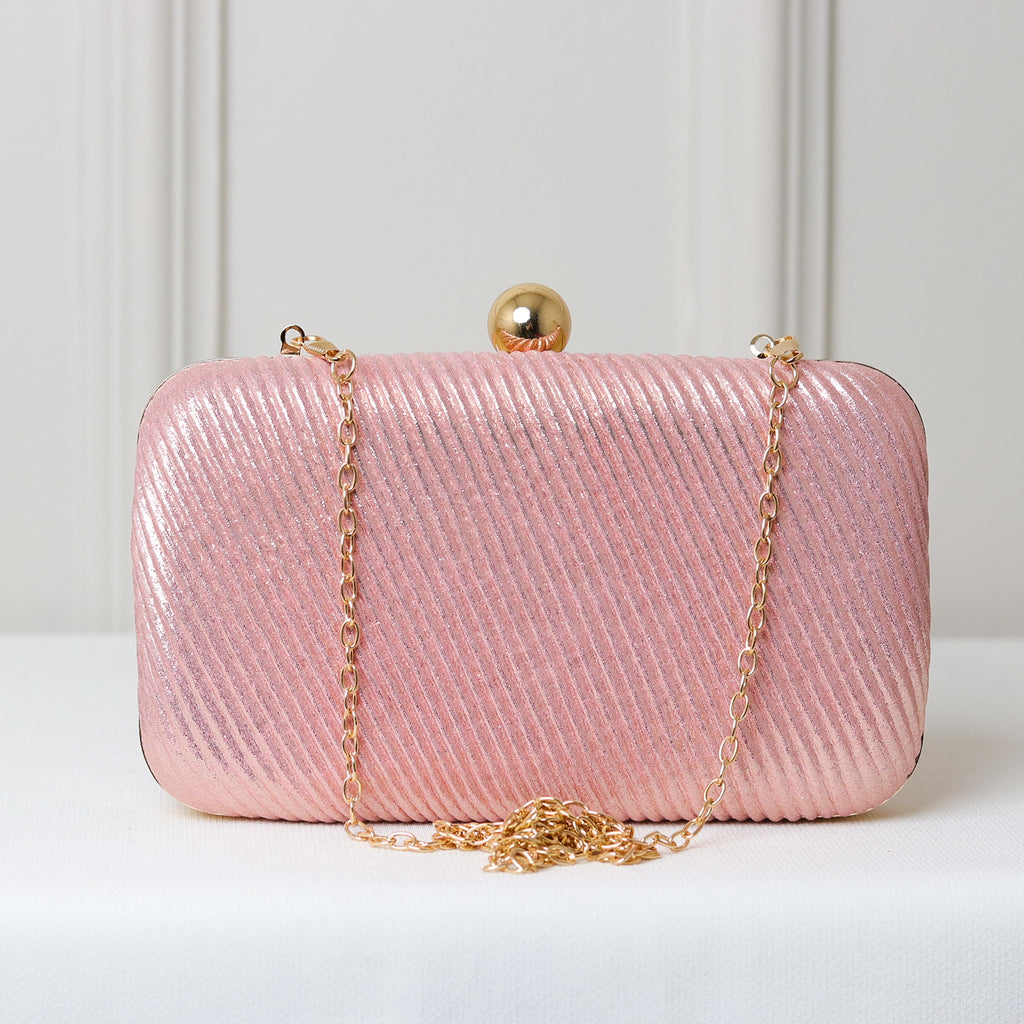 CLUTCH BRILHO TEXTURA LINHAS LADO FORMATO RETANGULAR FECHO ESFERA