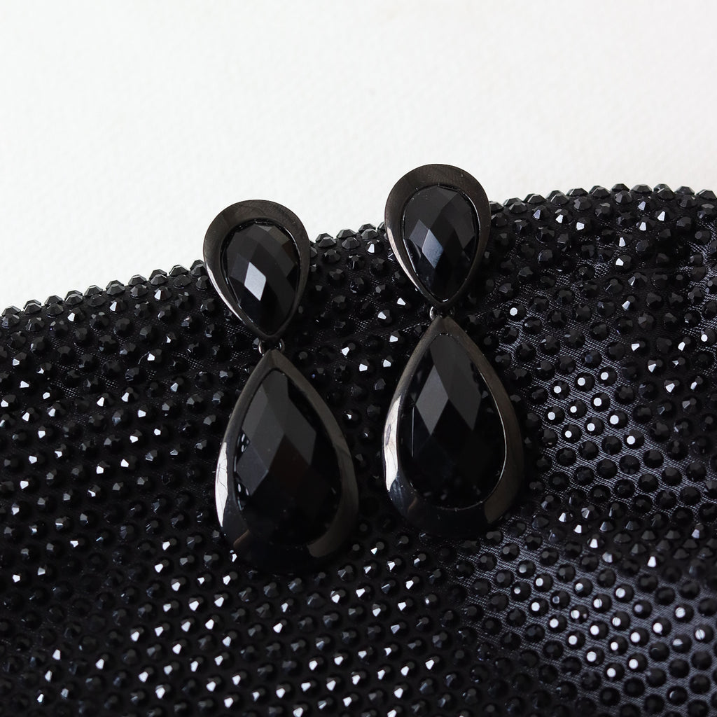 KIT FESTA: CLUTCH BRILHO PRETA + BRINCO FESTA LUXO PRETO