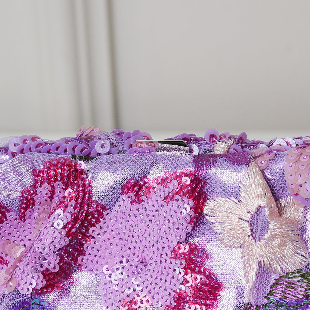 CLUTCH BORDADA FLORES TULE FORMATO RETANGULAR