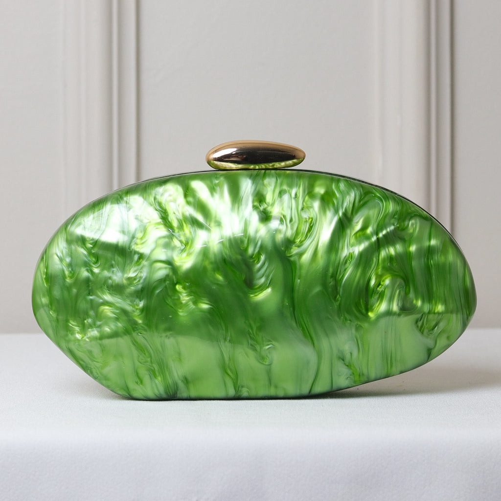 CLUTCH OVAL ACRÍLICO MADREPEROLA FECHO DOURADO