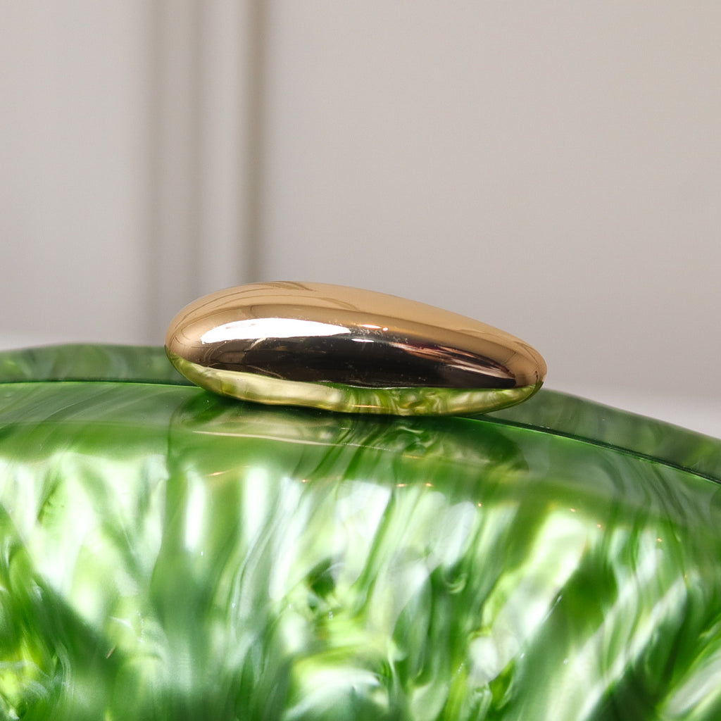 CLUTCH OVAL ACRÍLICO MADREPEROLA FECHO DOURADO