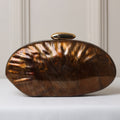 CLUTCH OVAL ACRÍLICO MADREPEROLA FECHO DOURADO
