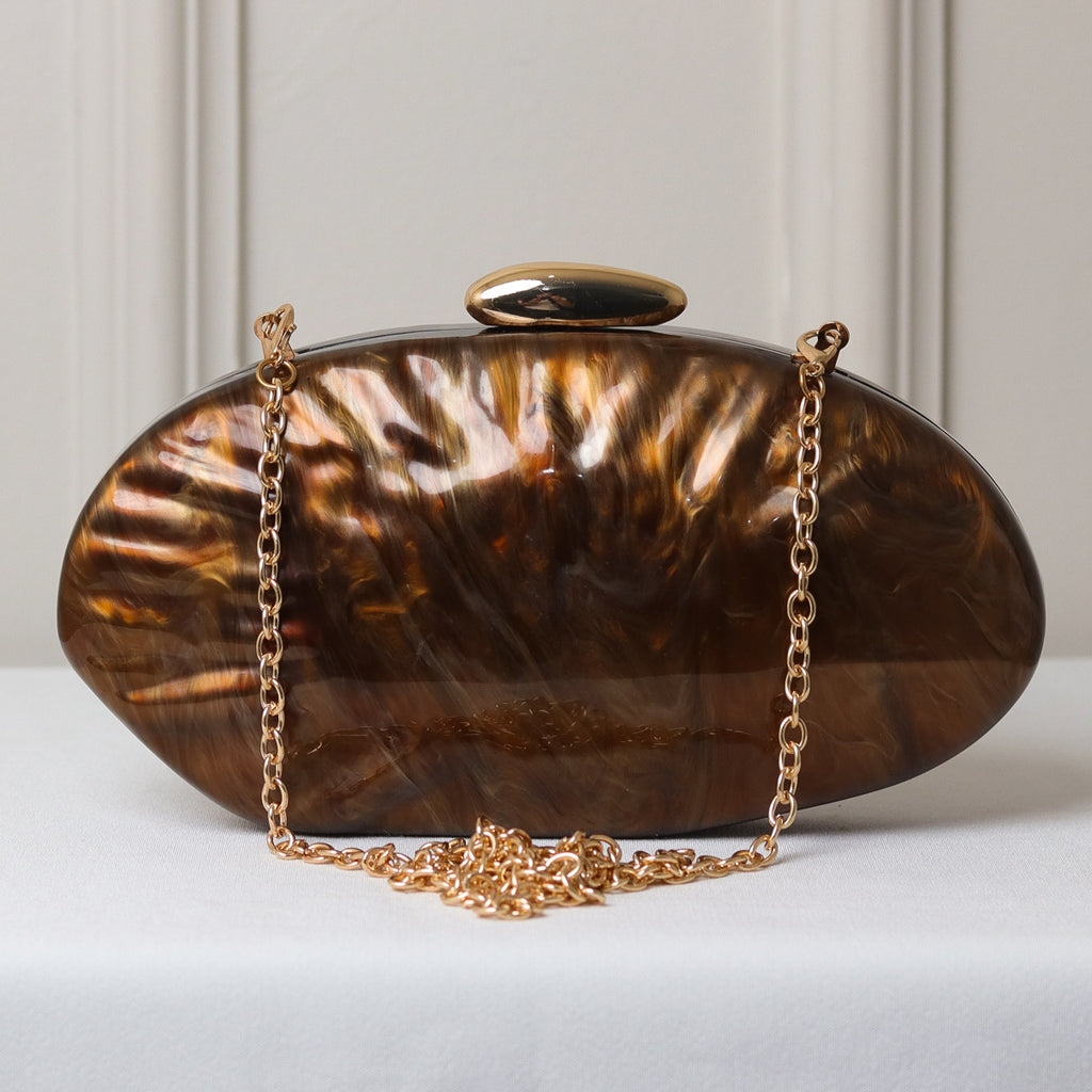 CLUTCH OVAL ACRÍLICO MADREPEROLA FECHO DOURADO