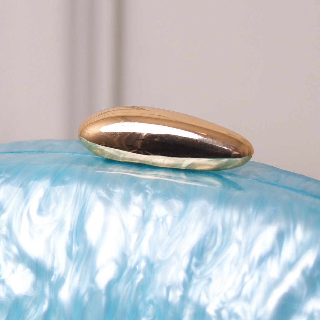 CLUTCH OVAL ACRÍLICO MADREPEROLA FECHO DOURADO
