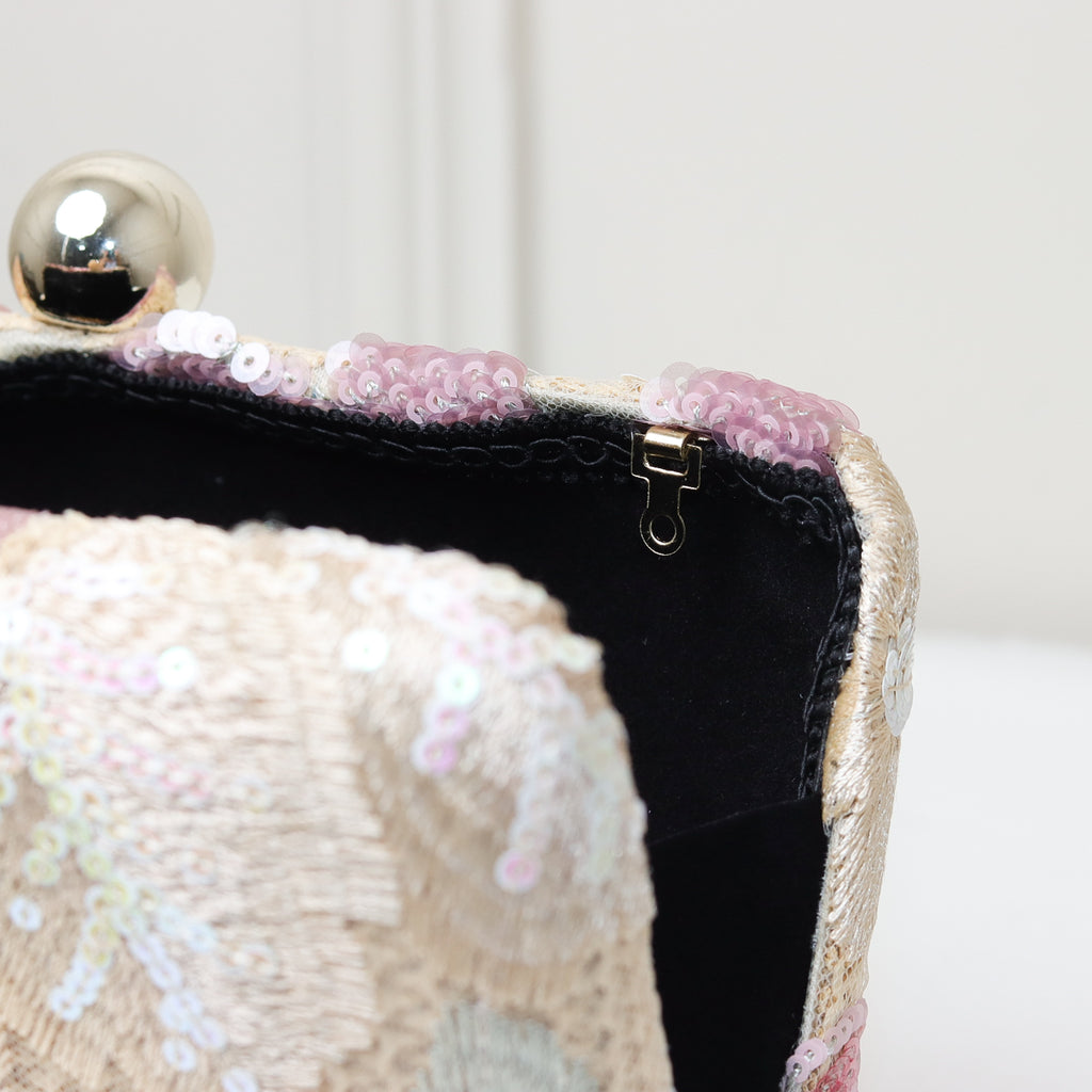 CLUTCH BORDADA FLORES FORMATO RETANGULAR FECHO ESFERA DUPLA BICOLOR