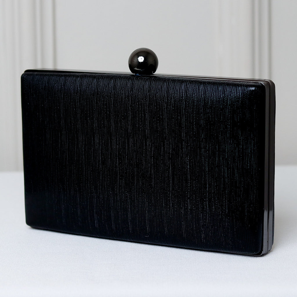 CLUTCH TEXTURA LINHAS FORMATO RETANGULAR FECHO ESFERA