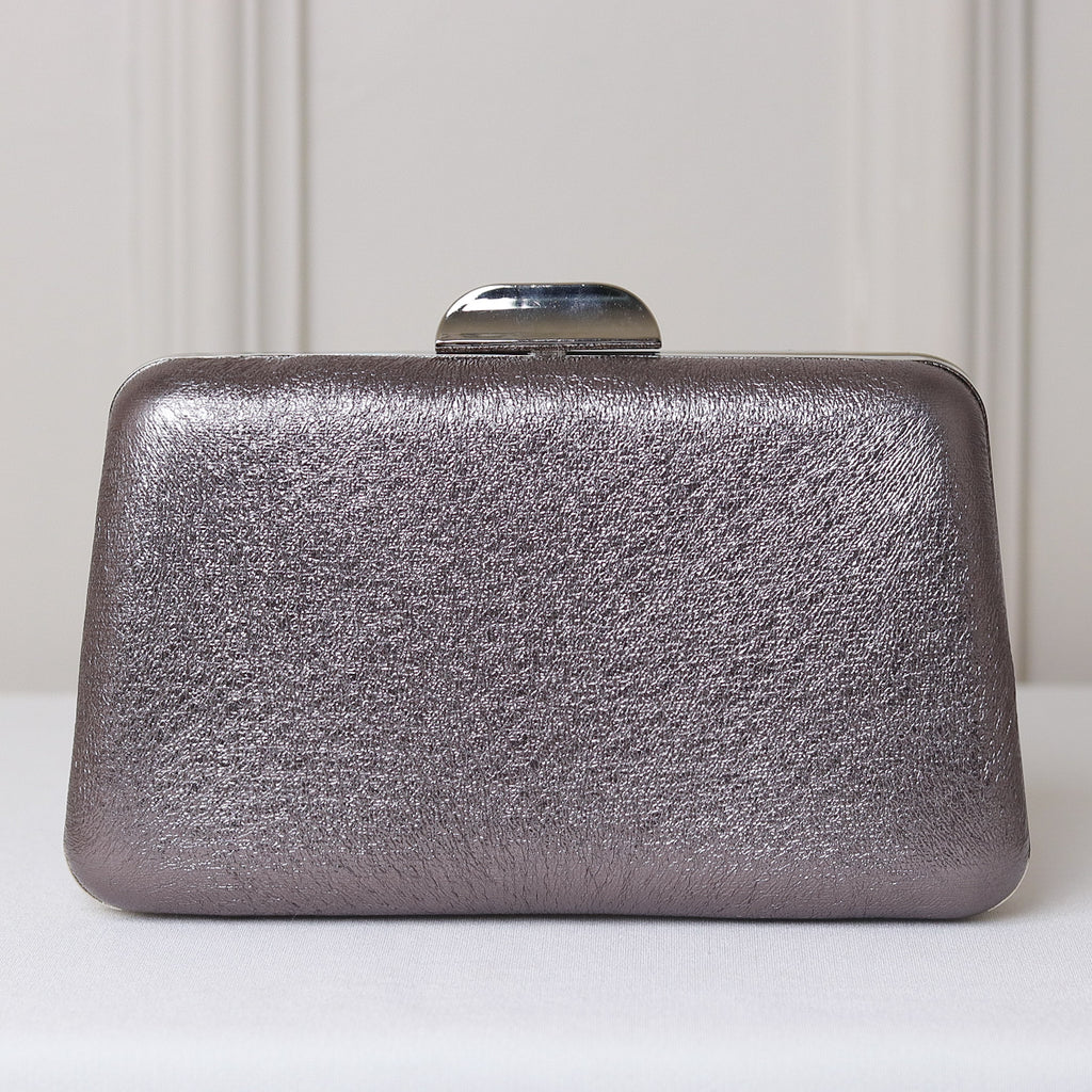 CLUTCH TEXTURA BRILHO CRAQUELADA FORMATO RETANGULAR FECHO RETO
