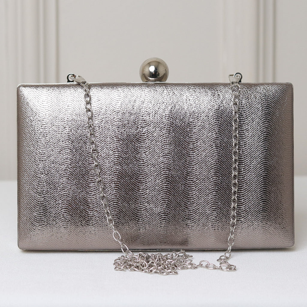 CLUTCH TEXTURA LINHAS FORMATO RETANGULAR FECHO ESFERA