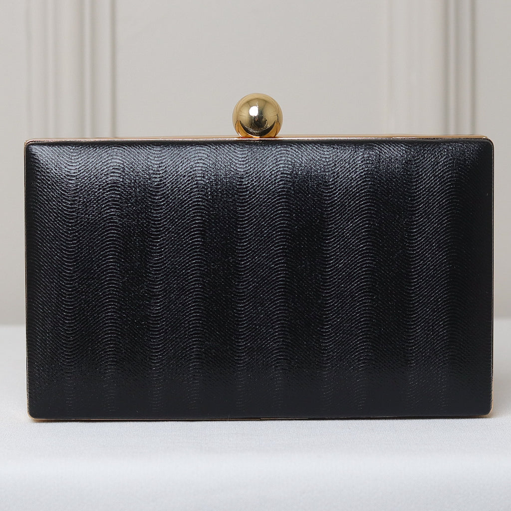 CLUTCH TEXTURA LINHAS FORMATO RETANGULAR FECHO ESFERA