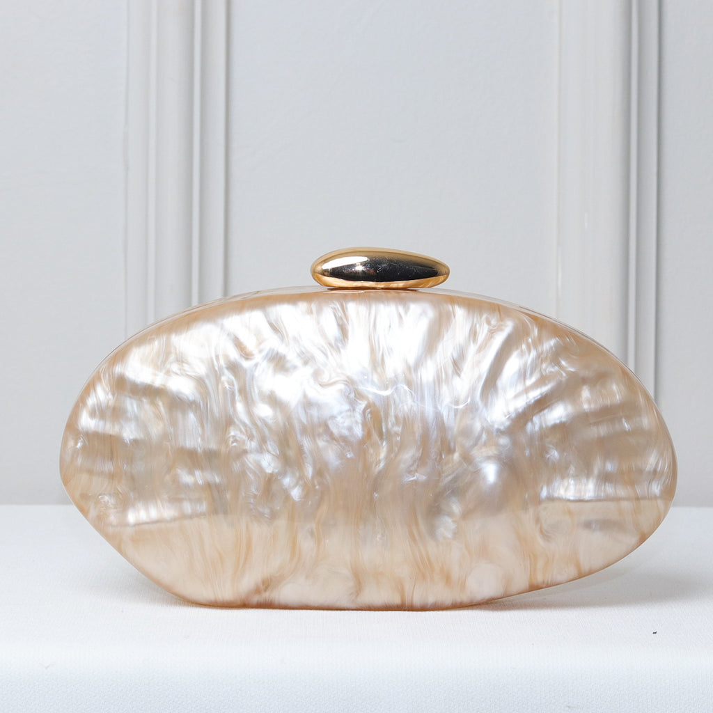 CLUTCH OVAL ACRÍLICO MADREPEROLA FECHO DOURADO