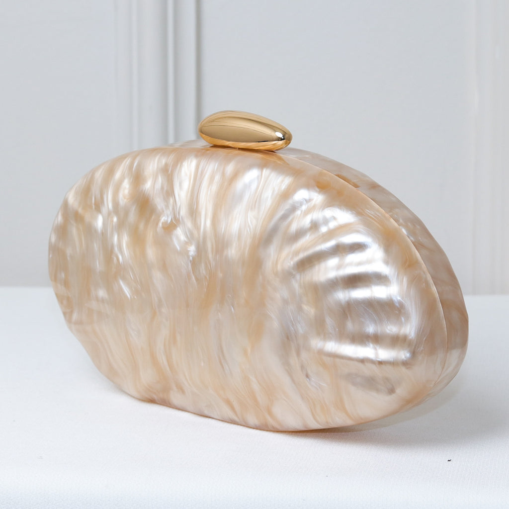 CLUTCH OVAL ACRÍLICO MADREPEROLA FECHO DOURADO