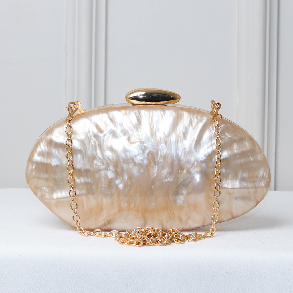 CLUTCH OVAL ACRÍLICO MADREPEROLA FECHO DOURADO