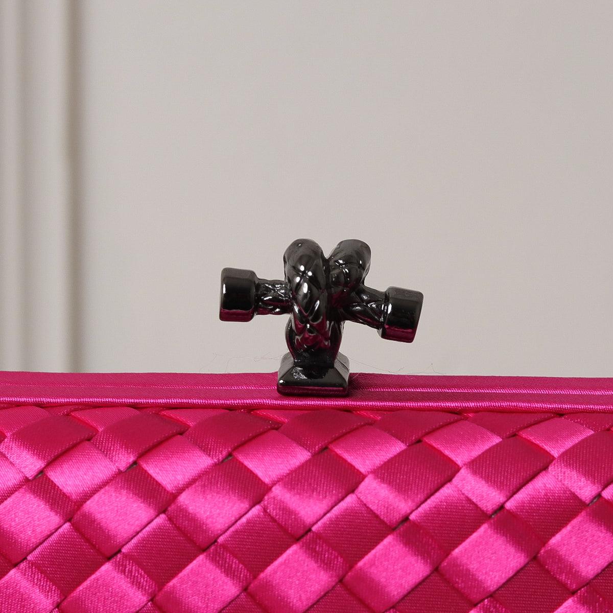 CLUTCH RETANGULAR TECIDO XADREZ FECHO NÓ