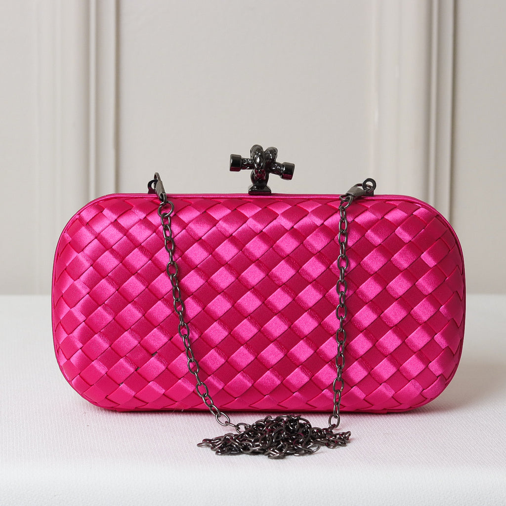 CLUTCH RETANGULAR TECIDO XADREZ FECHO NÓ