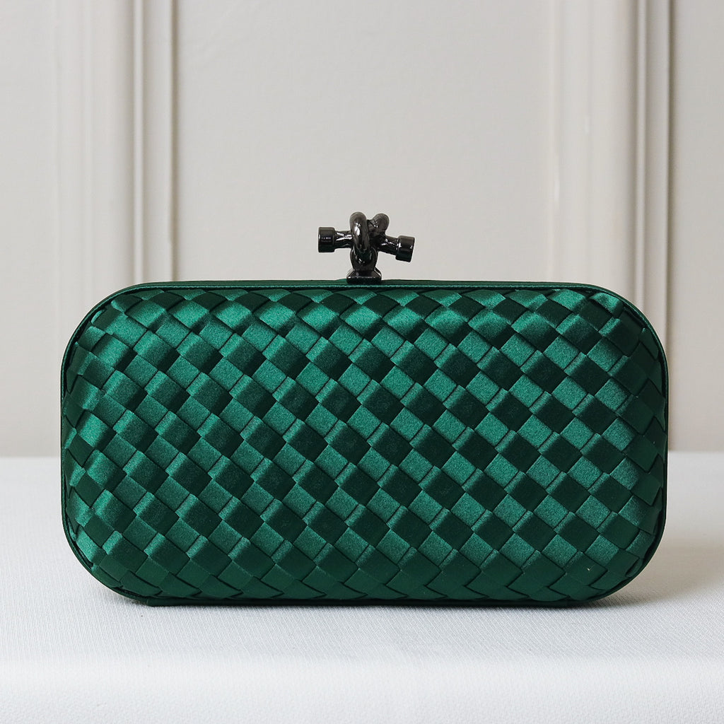 CLUTCH RETANGULAR TECIDO XADREZ FECHO NÓ