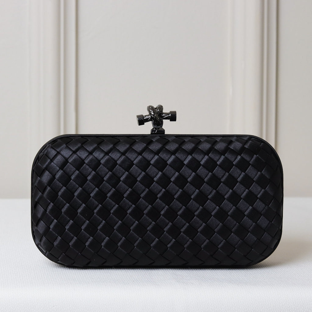 CLUTCH RETANGULAR TECIDO XADREZ FECHO NÓ