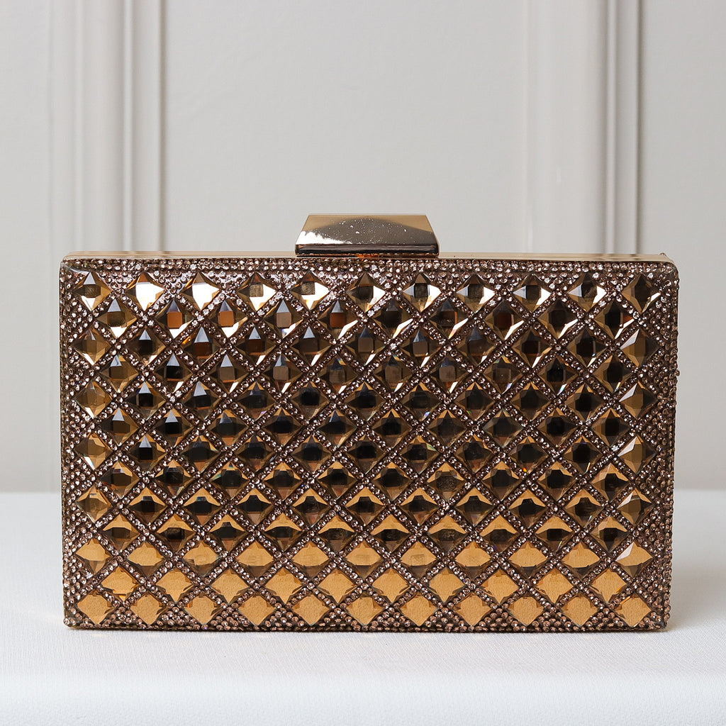 CLUTCH PRETA/BRONZE/ROSÉ/ÔNIX BRILHO TEXTURA STRASS LOSANGO FUNDO BRILHO FORMATO RETANGULAR FECHO RETO