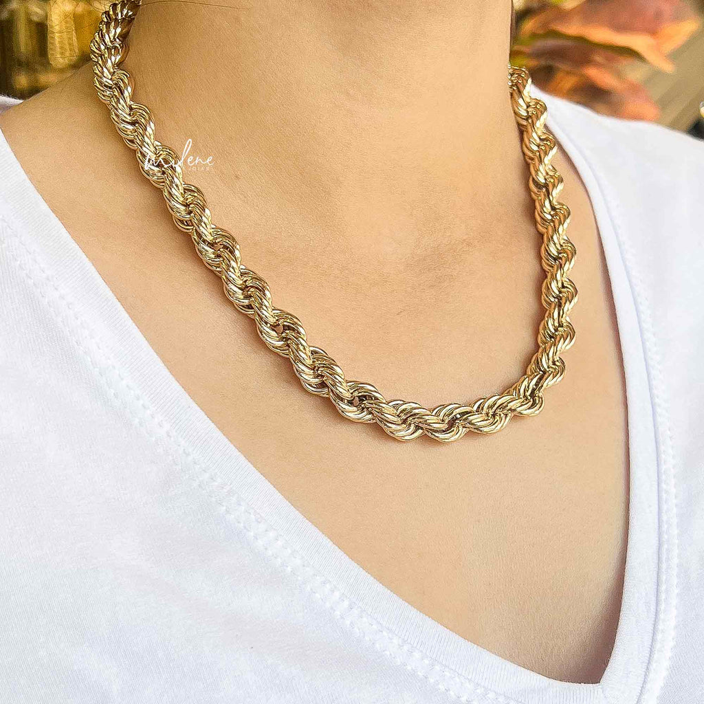 COLAR CORRENTE DOURADA/PRATA/MISTURA DE BANHOS LISA ELOS TORCIDA