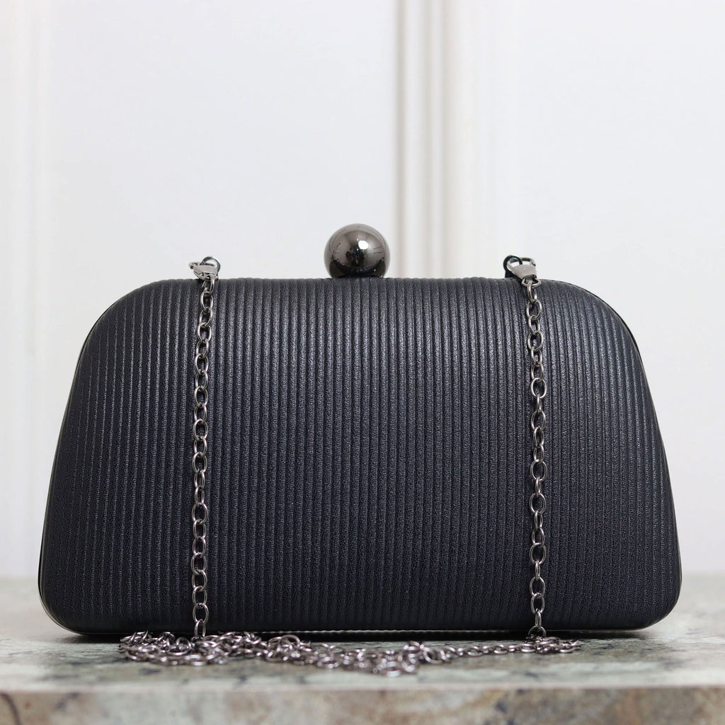 KIT FESTA: CLUTCH PRETA + CONJUNTO FESTA GOTA PRETA