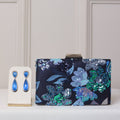 KIT FESTA: CLUTCH  BORDADA AZUL + BRINCO FESTA GOTA AZUL