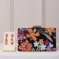 KIT FESTA: CLUTCH  BORDADA LARANJA + BRINCO FESTA GOTA LARANJA