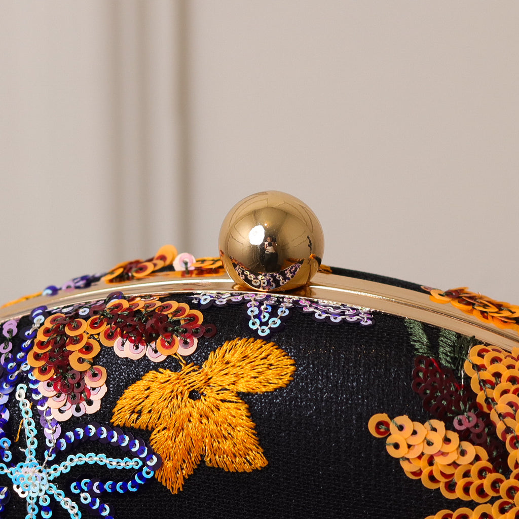 KIT FESTA: CLUTCH  BORDADA LARANJA + BRINCO FESTA GOTA LARANJA