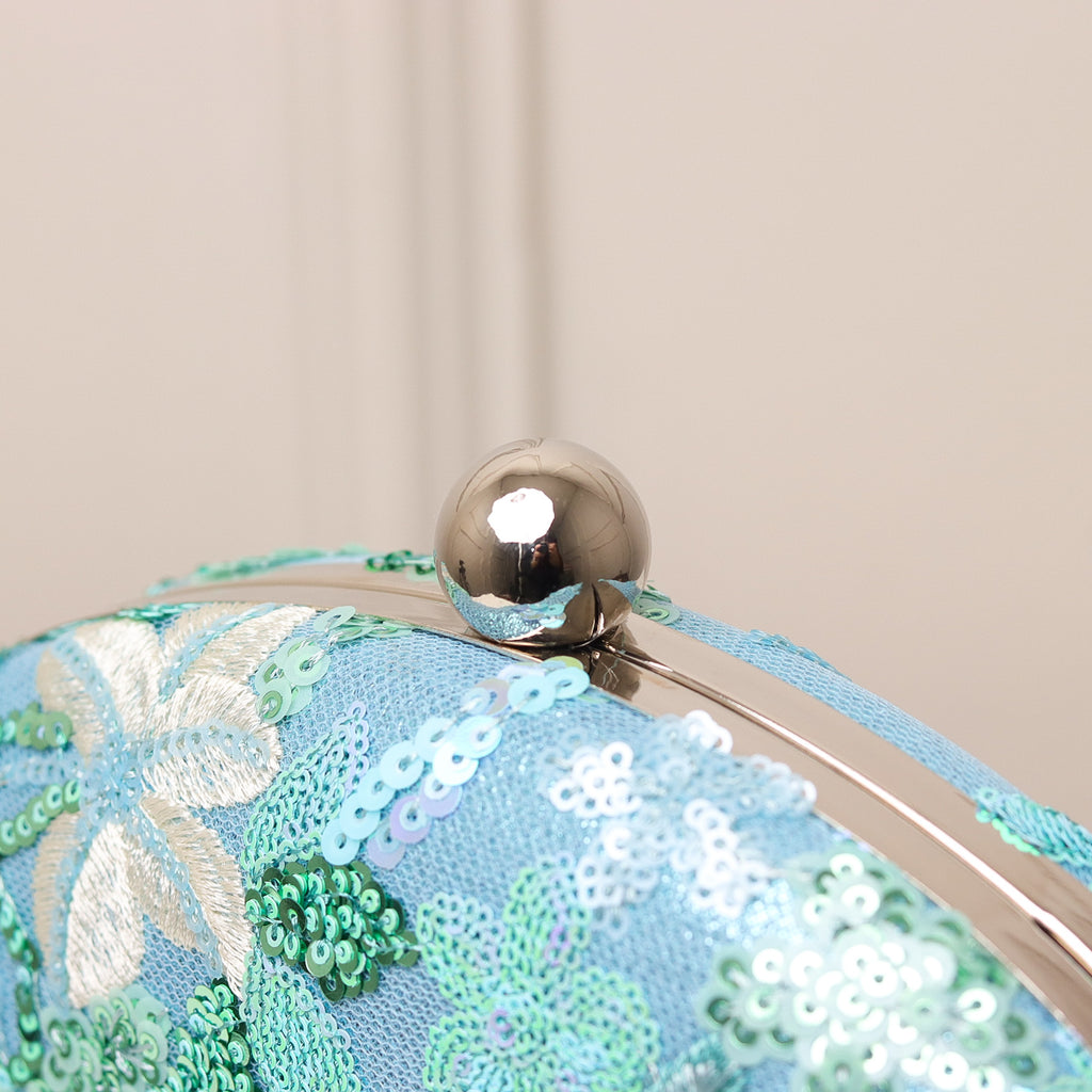 KIT FESTA: CLUTCH  BORDADA TURQUESA + BRINCO FESTA GOTA TURQUESA