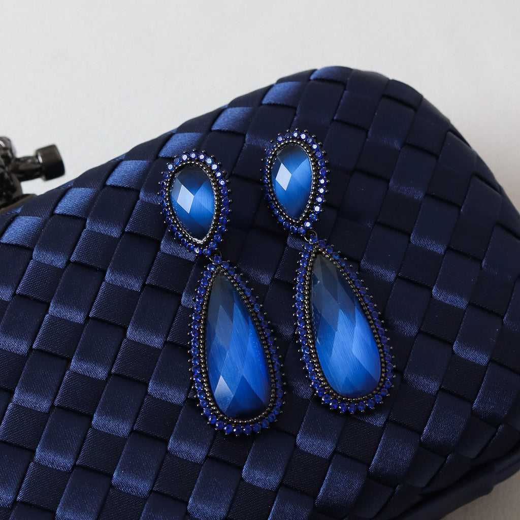 KIT FESTA: CLUTCH  TECIDO AZUL + BRINCO FESTA GOTA AZUL